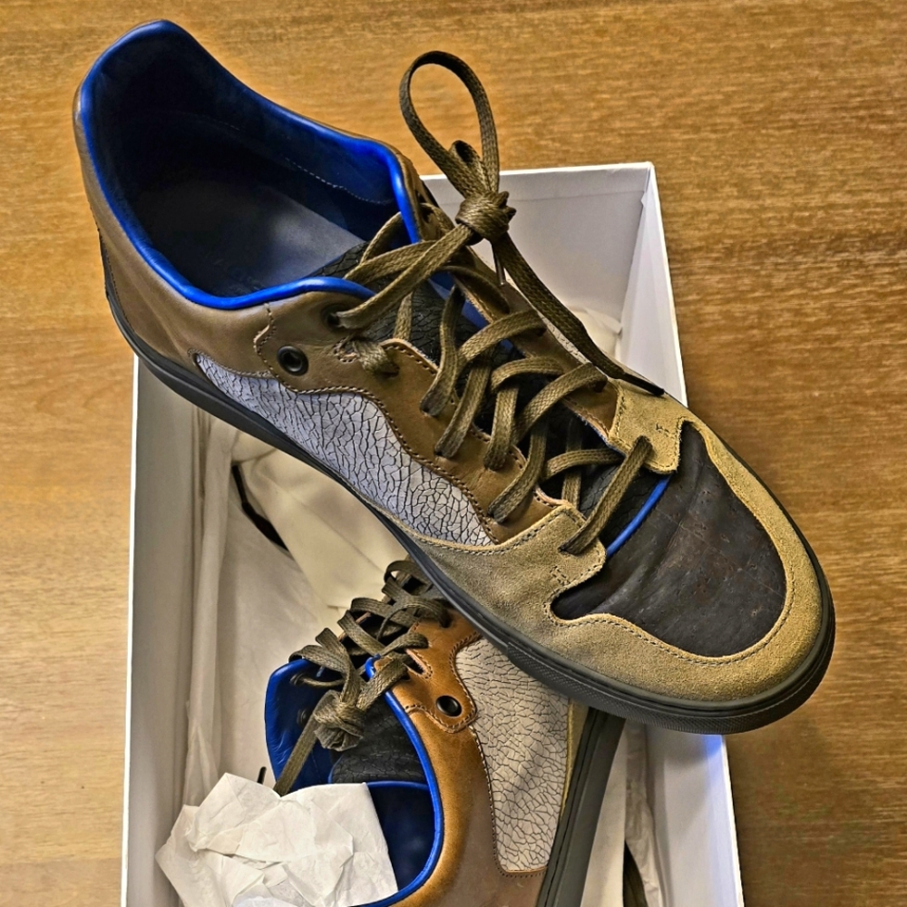 Casual SNEAKERS